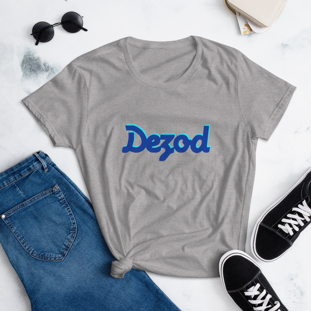 Dezod Women's Short Sleeve T-Shirt